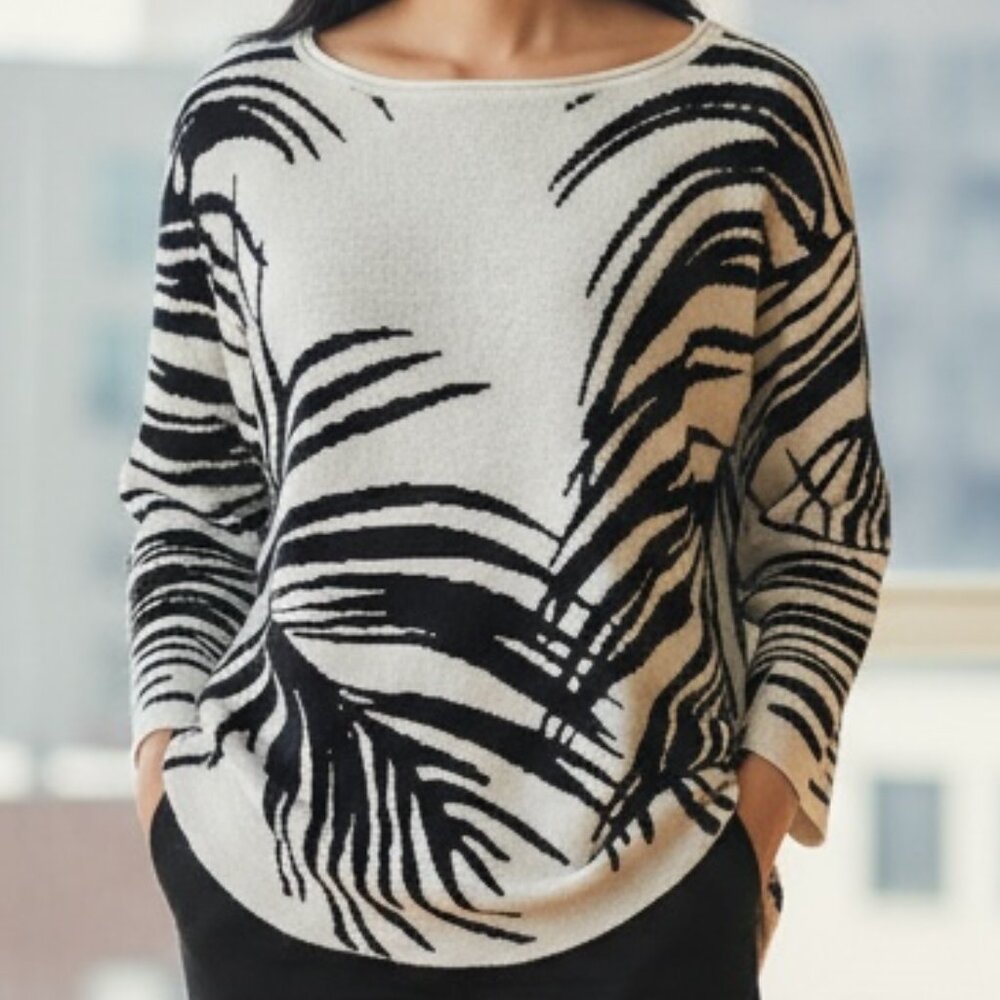 Zebra Print Sweater Scoop Neck Large 3/4 Batwing Sleeve Lightweight Rounded‎ Hem